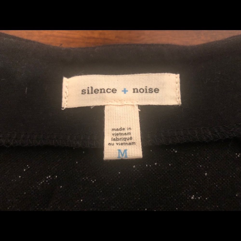 Silence + Noise B&W Mini - image 3